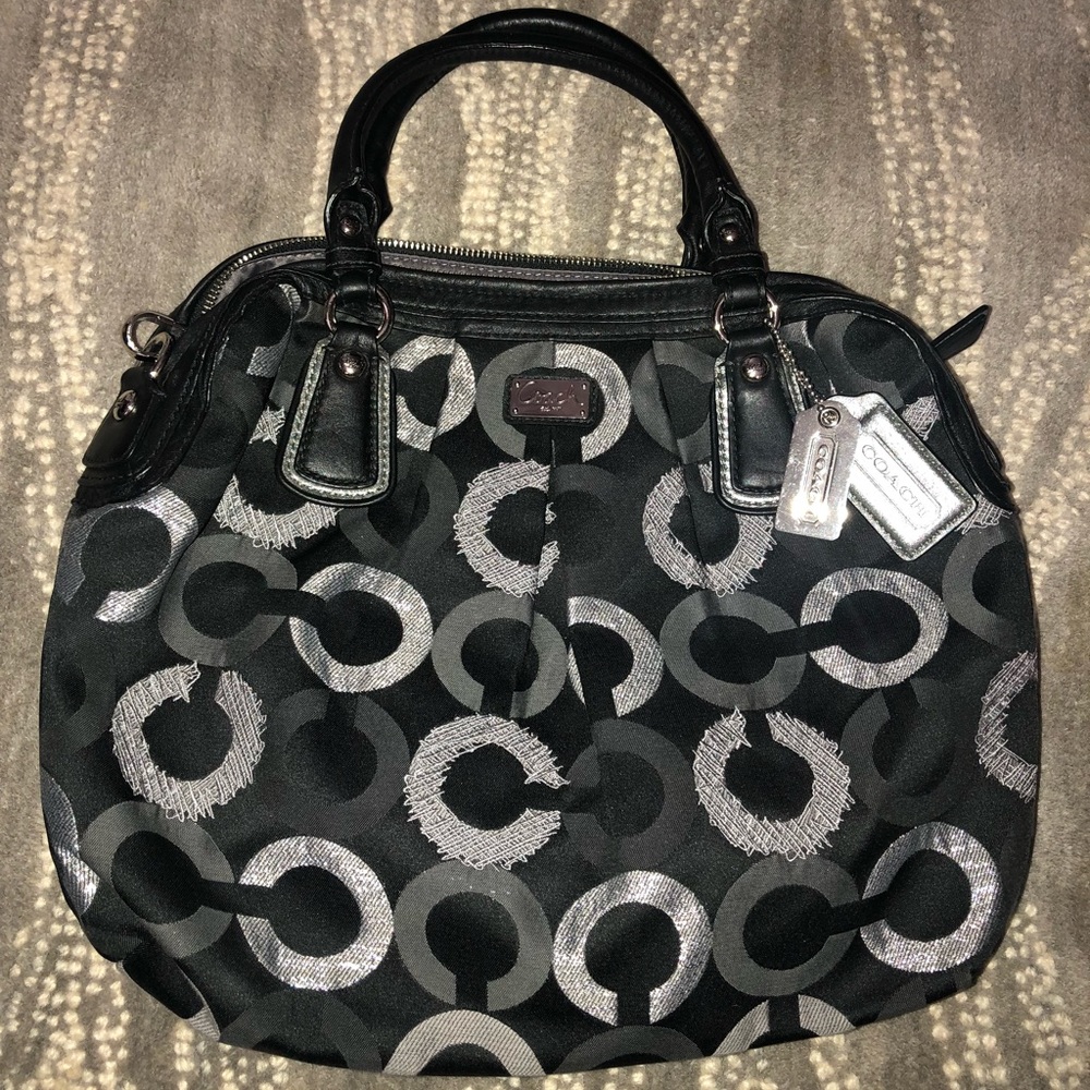 💯 Authentic COACH shoulder bag 😍